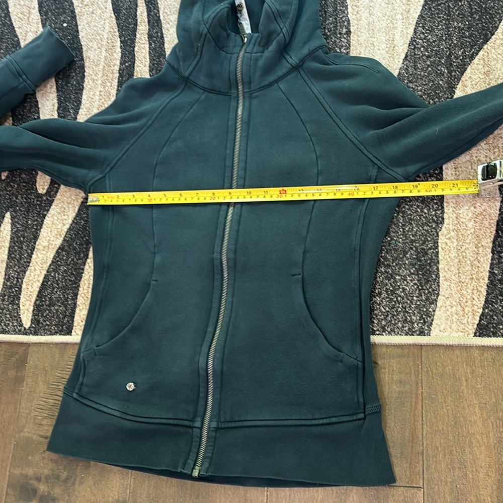 Lululemon green scuba - Picture 11 of 14